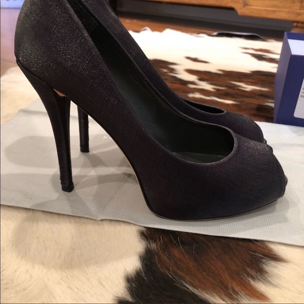 Stuart Weitzman pumps